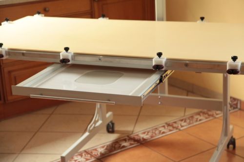 Stół do RTG z przesuwanym blatem i statywem 150x70 cm statyw16-min.jpg