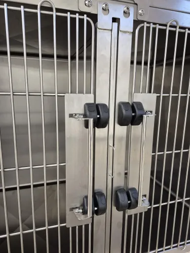 Zestaw klatek ze stali nierdzewnej z klatką tlenową KA509L-2025.webp