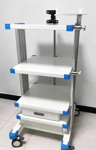 Zaawansowany zestaw endoskopowy w kolumnie Trolley.png